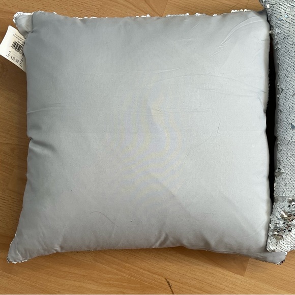 2 New with tags Sequence Mermaid Pillow covers - Picture 2 of 3